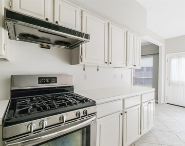 7603 Quintero Drive - Photo Thumbnail 17