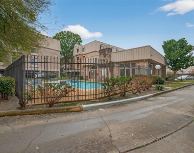2211 S Braeswood Boulevard - Photo Thumbnail 30