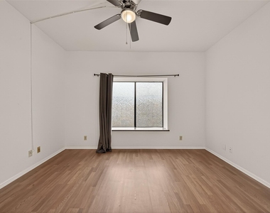 2211 S Braeswood Boulevard - Photo Thumbnail 17
