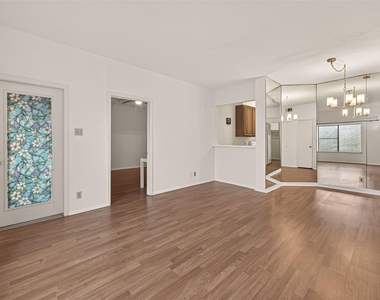 2211 S Braeswood Boulevard - Photo Thumbnail 2