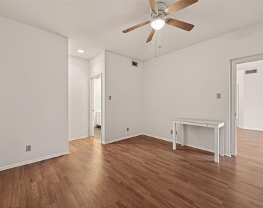 2211 S Braeswood Boulevard - Photo Thumbnail 23