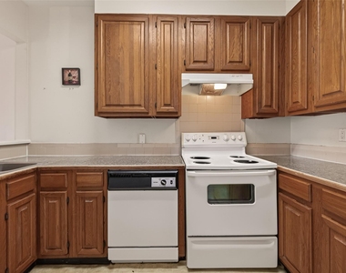 2211 S Braeswood Boulevard - Photo Thumbnail 7
