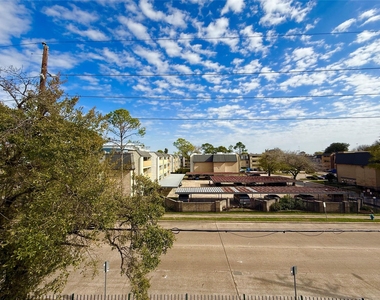 2822 S Bartell Drive - Photo Thumbnail 20