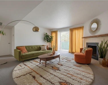 2822 S Bartell Drive - Photo Thumbnail 1