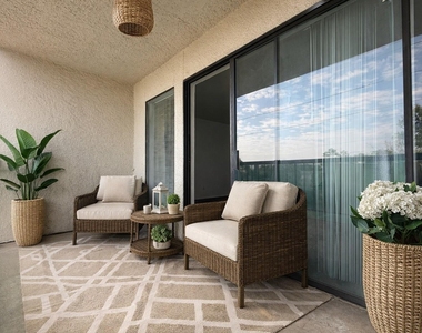 2822 S Bartell Drive - Photo Thumbnail 19