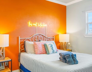 986 Bahama Drive - Photo Thumbnail 12