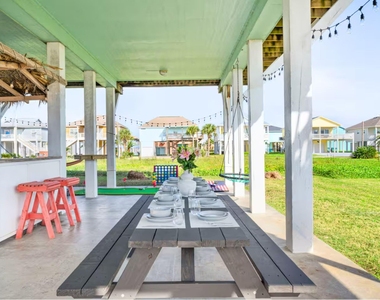 986 Bahama Drive - Photo Thumbnail 25