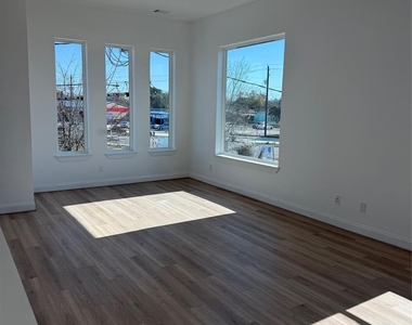 6350 Culberson Street - Photo Thumbnail 14