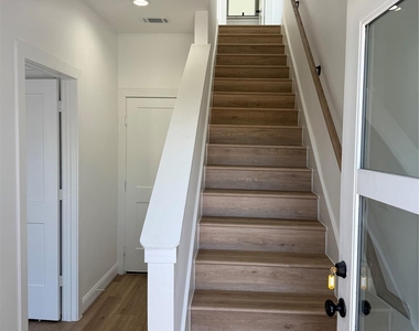 6350 Culberson Street - Photo Thumbnail 11