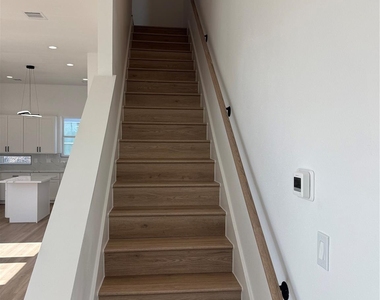 6350 Culberson Street - Photo Thumbnail 20