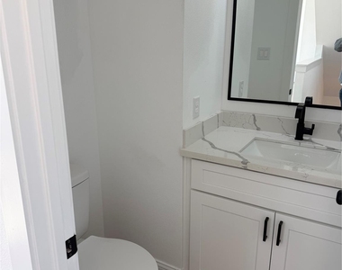 6350 Culberson Street - Photo Thumbnail 13