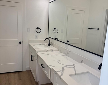6350 Culberson Street - Photo Thumbnail 31