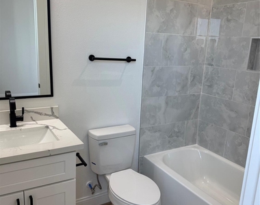 6350 Culberson Street - Photo Thumbnail 24