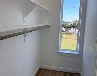 6350 Culberson Street - Photo Thumbnail 28