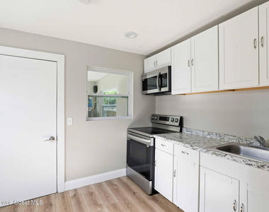 1610 Craig Avenue - Photo Thumbnail 16