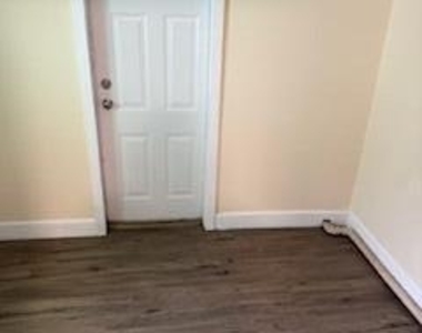 330 Palm Avenue - Photo Thumbnail 8