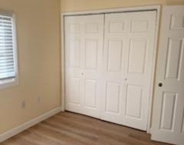 330 Palm Avenue - Photo Thumbnail 4