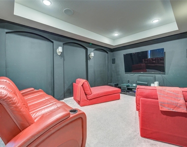 2727 Camellia Avenue - Photo Thumbnail 29