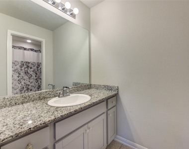 2727 Camellia Avenue - Photo Thumbnail 33