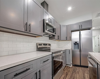 7234 Saint Augustine Street - Photo Thumbnail 8