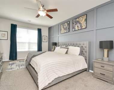 3519 Rossini Drive - Photo Thumbnail 15