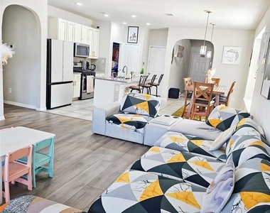 3519 Rossini Drive - Photo Thumbnail 7