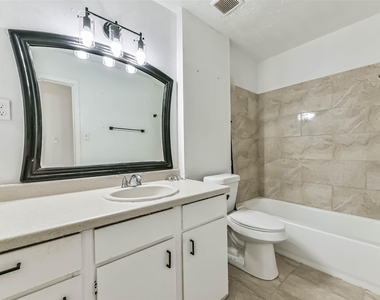 11411 Murr Way - Photo Thumbnail 12