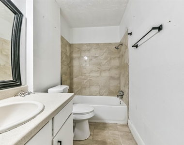 11411 Murr Way - Photo Thumbnail 13