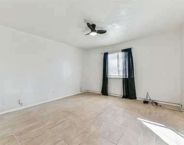 11411 Murr Way - Photo Thumbnail 10