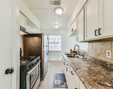 11411 Murr Way - Photo Thumbnail 20