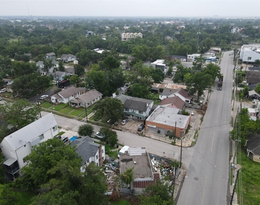 103 Cosmos Street - Photo Thumbnail 6