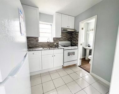 103 Cosmos Street - Photo Thumbnail 2