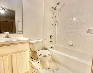 1211 Kennewick Court - Photo Thumbnail 17