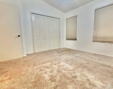 1211 Kennewick Court - Photo Thumbnail 22