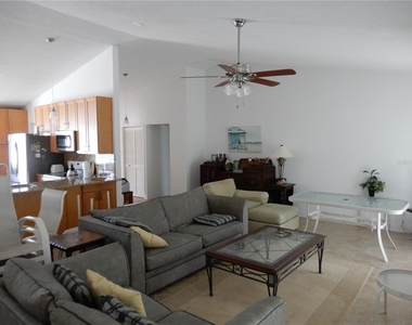 853 2nd Avenue S - Photo Thumbnail 4