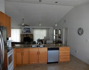 853 2nd Avenue S - Photo Thumbnail 2