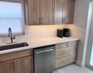 6154 Midnight Pass Road - Photo Thumbnail 4