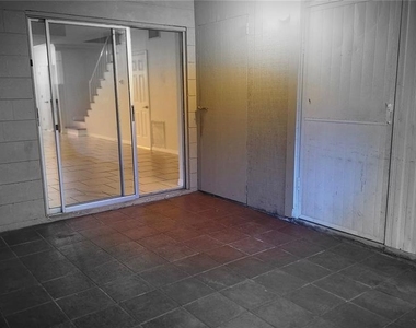 11710 Wesson Circle W - Photo Thumbnail 13