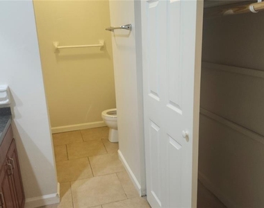 11710 Wesson Circle W - Photo Thumbnail 23