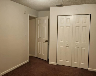 11710 Wesson Circle W - Photo Thumbnail 25