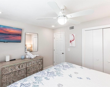 6020 Midnight Pass Road - Photo Thumbnail 19