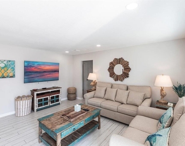 6020 Midnight Pass Road - Photo Thumbnail 5