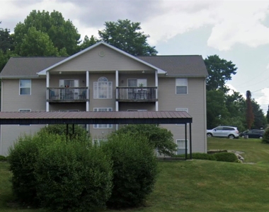 116 Devon Ave - Photo Thumbnail 2