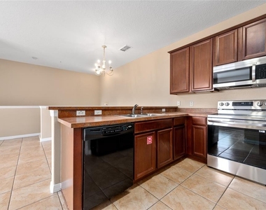7531 Pellham Way - Photo Thumbnail 8