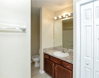 8829 Grand Palms Circle - Photo Thumbnail 5