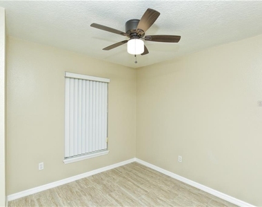 8829 Grand Palms Circle - Photo Thumbnail 2