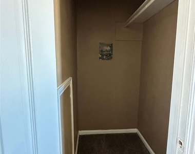 516 Holiday Drive - Photo Thumbnail 7