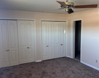2711 Briarhurst Drive - Photo Thumbnail 6