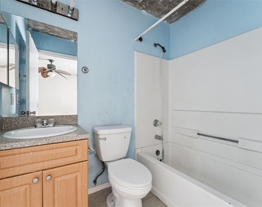 3651 N Goldenrod Road - Photo Thumbnail 17