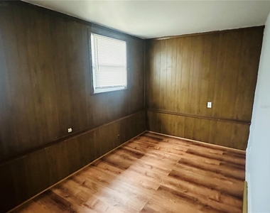 6033 Balboa Drive - Photo Thumbnail 13